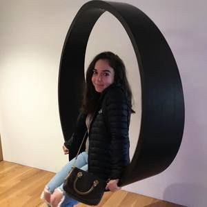 Meet your Posher, Rebeca